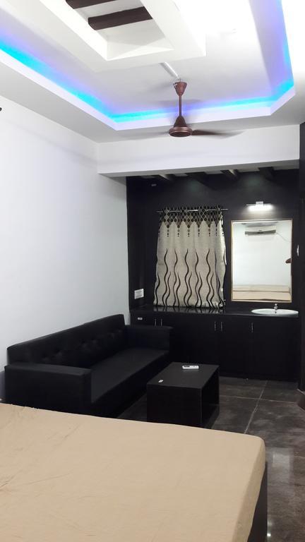 Srirangam Suit Rooms Tiruchirappalli Εξωτερικό φωτογραφία